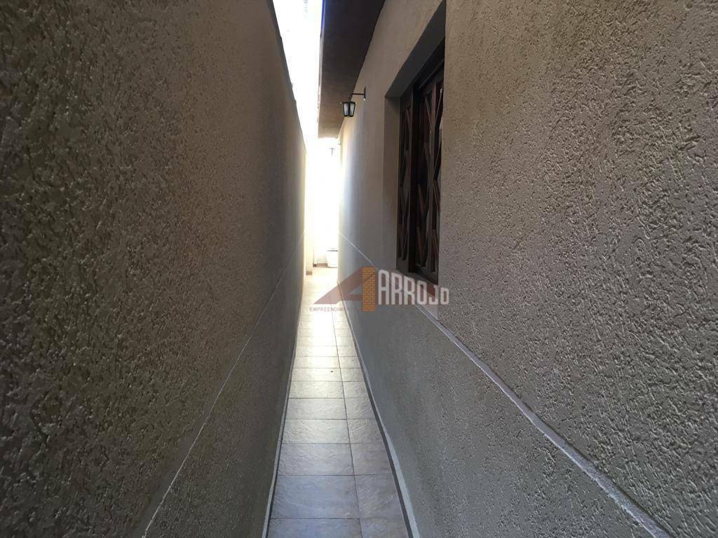 Sobrado à venda com 3 quartos, 200m² - Foto 26