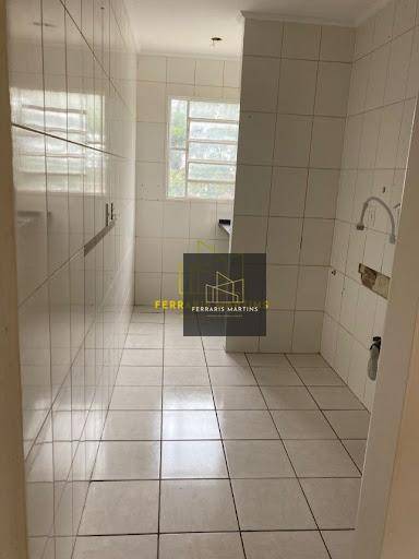 Apartamento para alugar com 2 quartos, 49m² - Foto 4