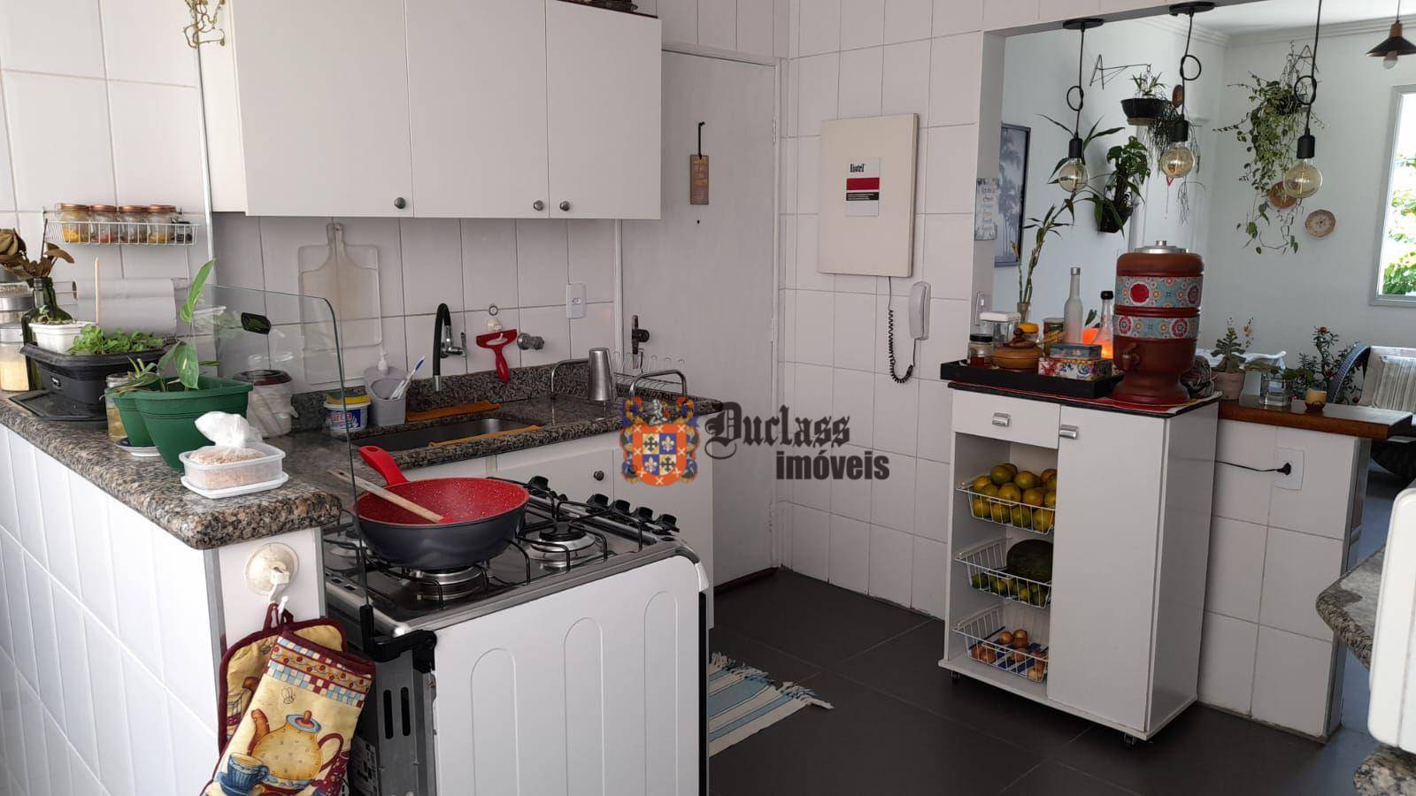 Apartamento à venda com 3 quartos, 122m² - Foto 4