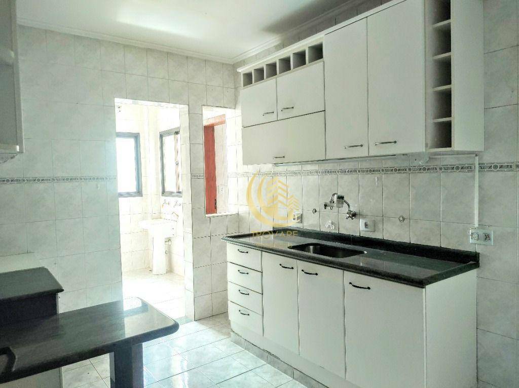 Apartamento à venda com 3 quartos, 90m² - Foto 2