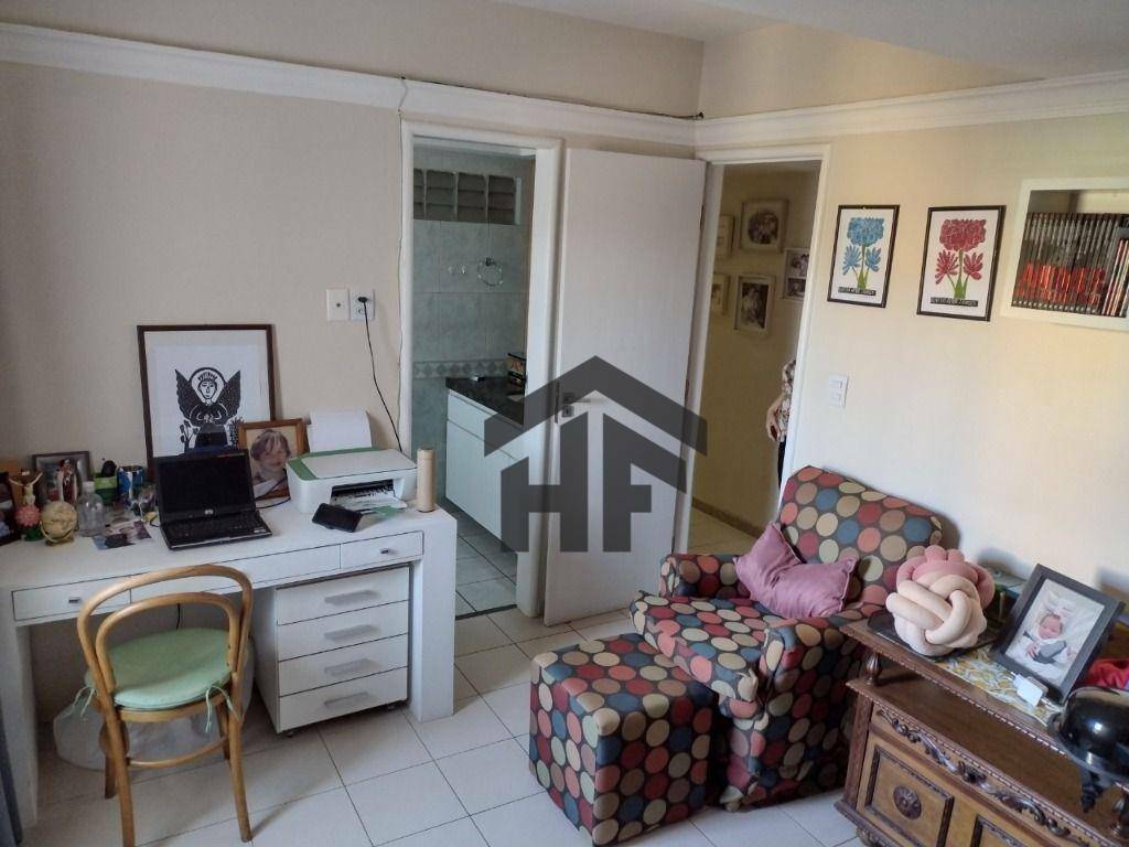 Apartamento à venda com 4 quartos, 194m² - Foto 18