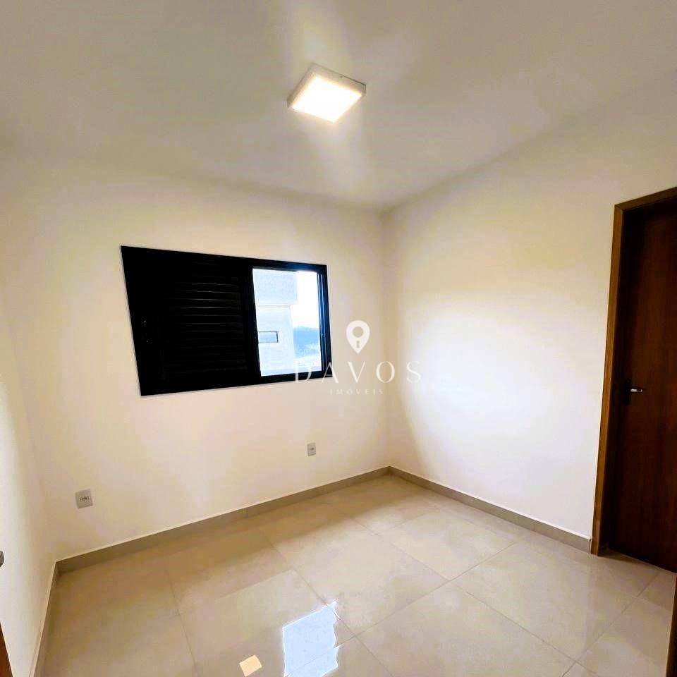 Casa à venda com 2 quartos, 112m² - Foto 5