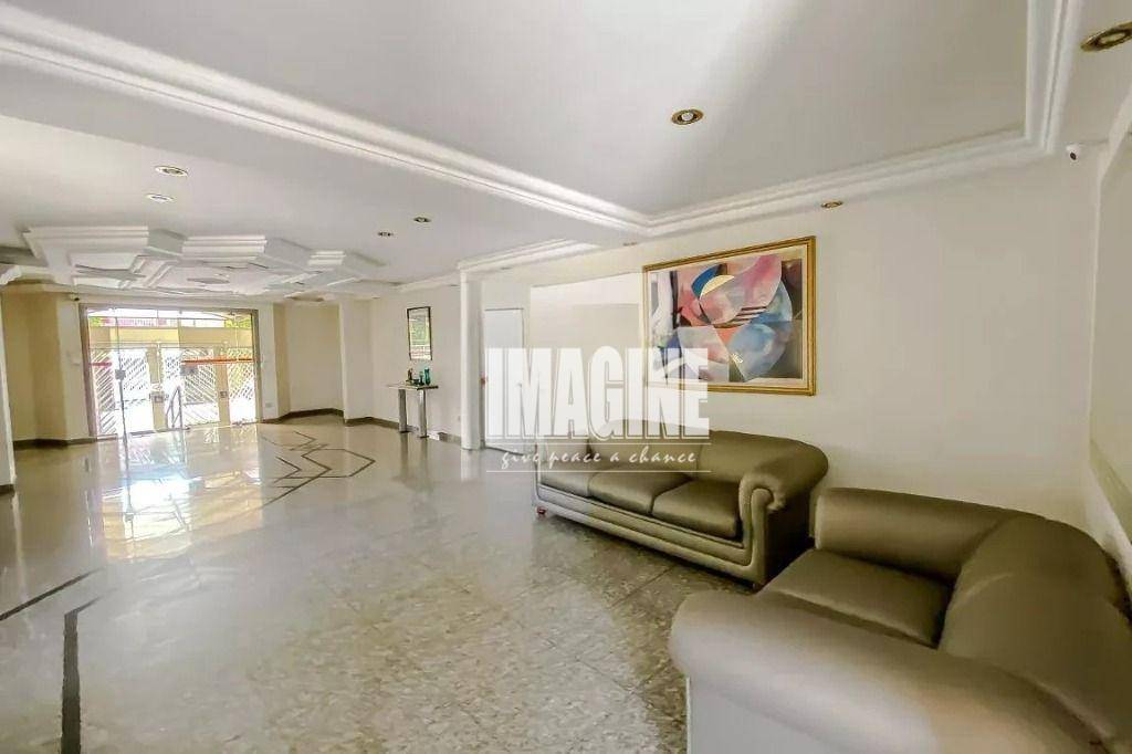 Apartamento à venda com 3 quartos, 135m² - Foto 19