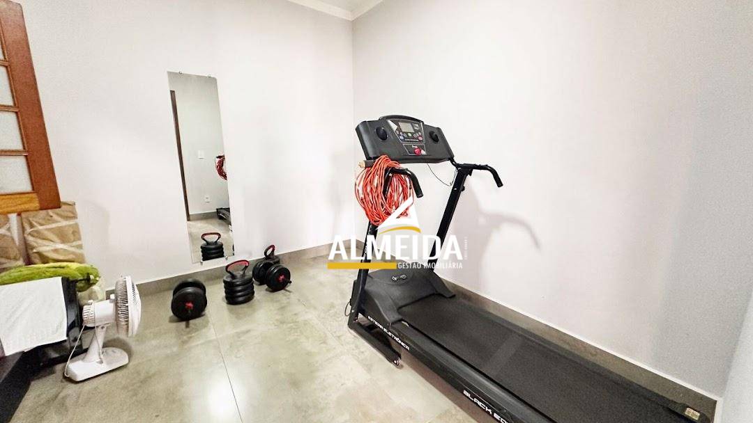 Casa, 3 quartos, 189 m² - Foto 3