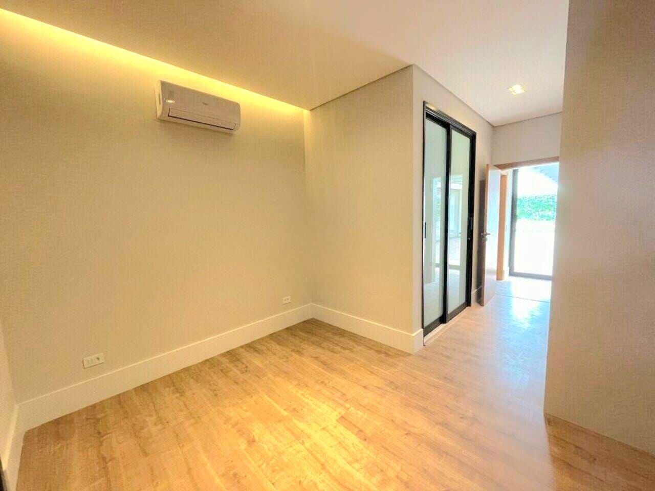 Casa para alugar com 4 quartos, 254m² - Foto 3