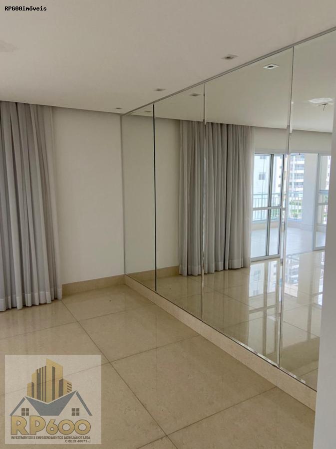 Apartamento à venda com 3 quartos, 158m² - Foto 1