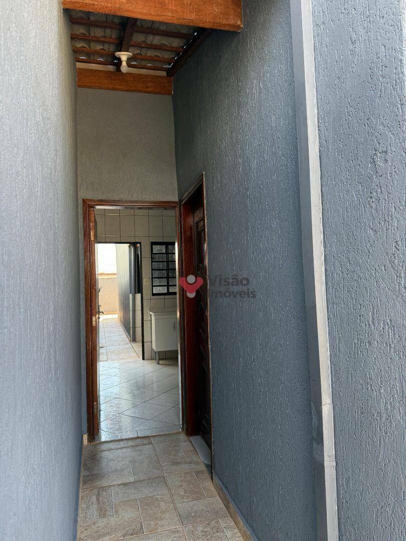 Casa à venda com 2 quartos, 70m² - Foto 18