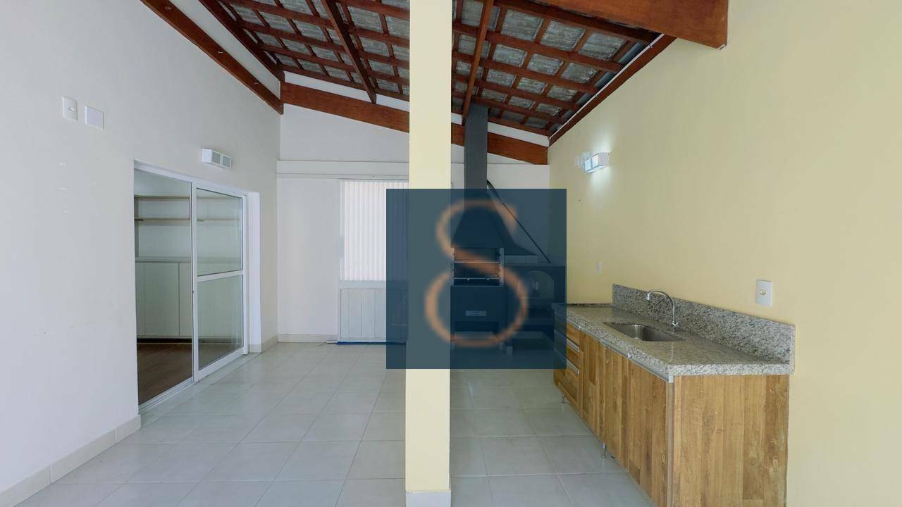 Sobrado à venda com 4 quartos, 248m² - Foto 1