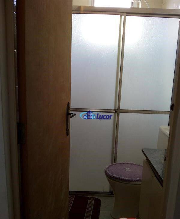 Apartamento à venda com 2 quartos, 56m² - Foto 2