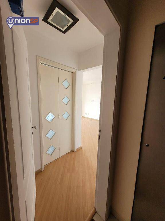 Apartamento à venda com 2 quartos, 56m² - Foto 3