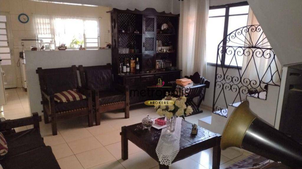 Sobrado à venda com 3 quartos, 180m² - Foto 2