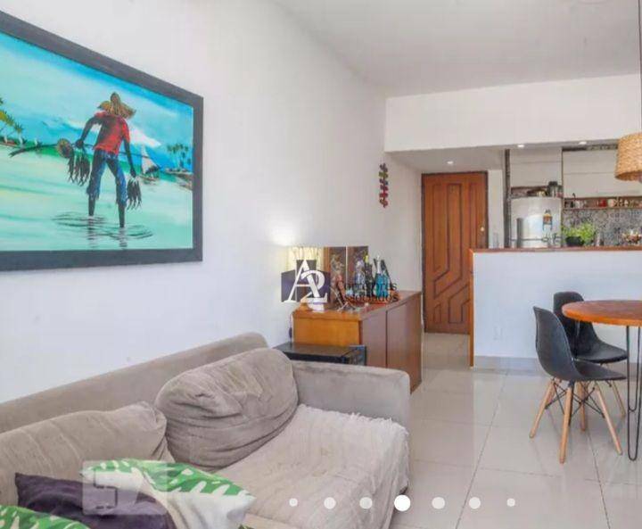 Apartamento à venda com 2 quartos, 57m² - Foto 1