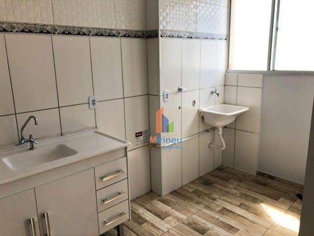 Apartamento à venda com 2 quartos, 52m² - Foto 4