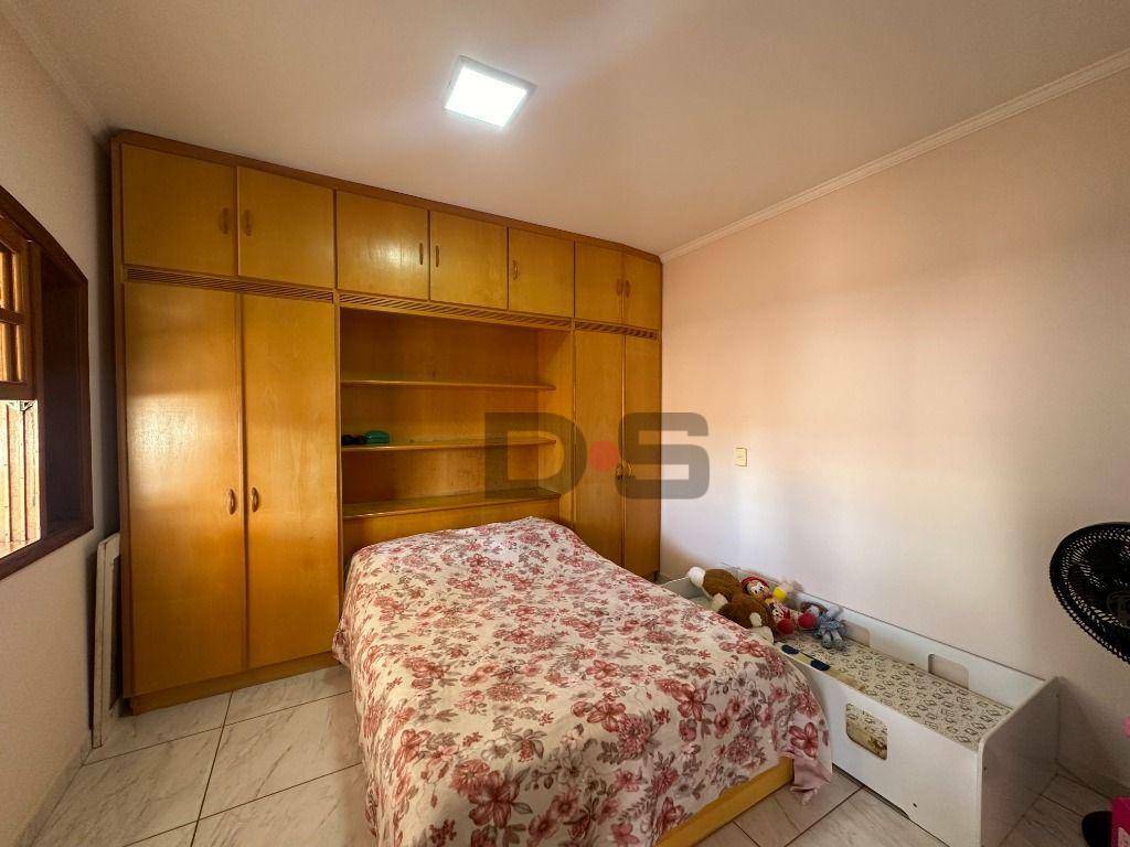 Sobrado à venda com 4 quartos, 181m² - Foto 12