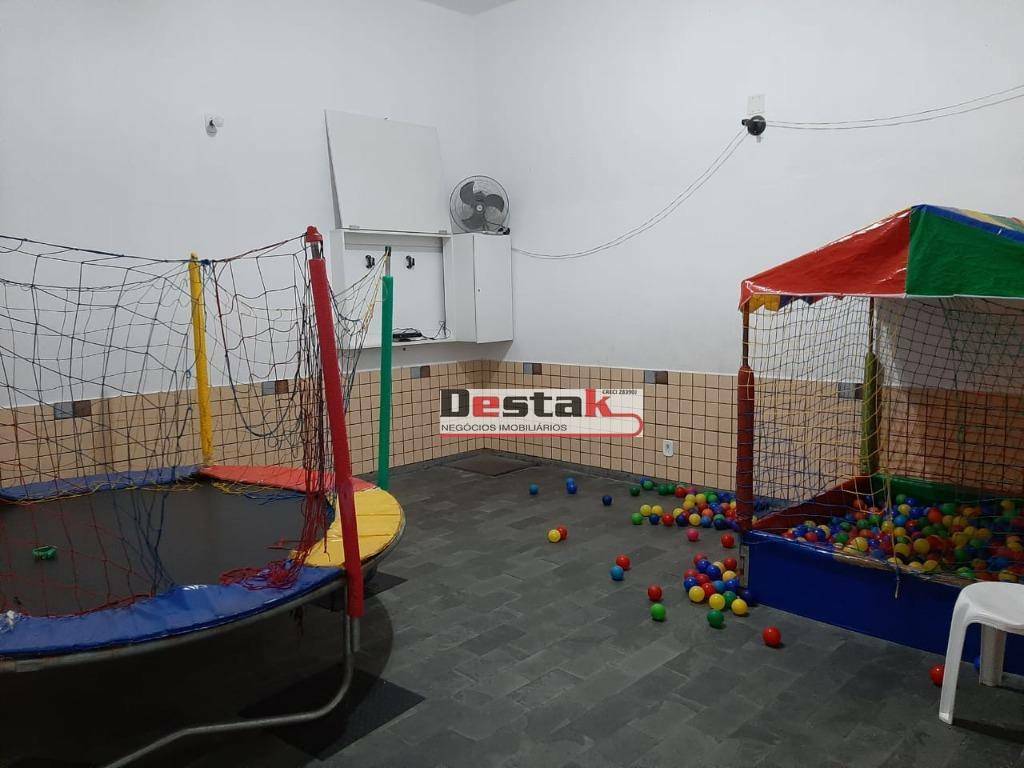 Sobrado à venda com 3 quartos, 362m² - Foto 30