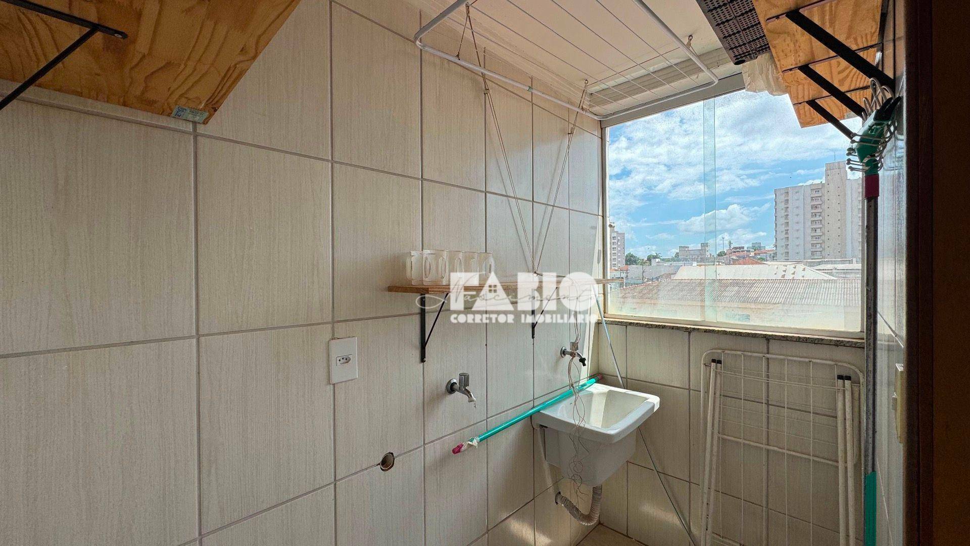 Apartamento à venda com 2 quartos, 60m² - Foto 3