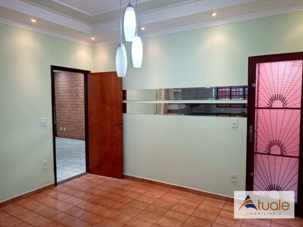 Casa para alugar com 3 quartos, 150m² - Foto 2