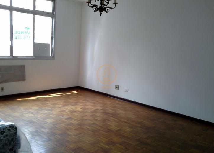 Apartamento à venda com 3 quartos, 156m² - Foto 2