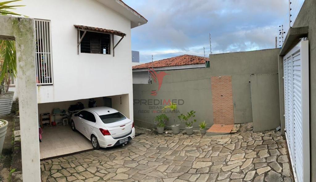 Casa à venda com 3 quartos, 145m² - Foto 2