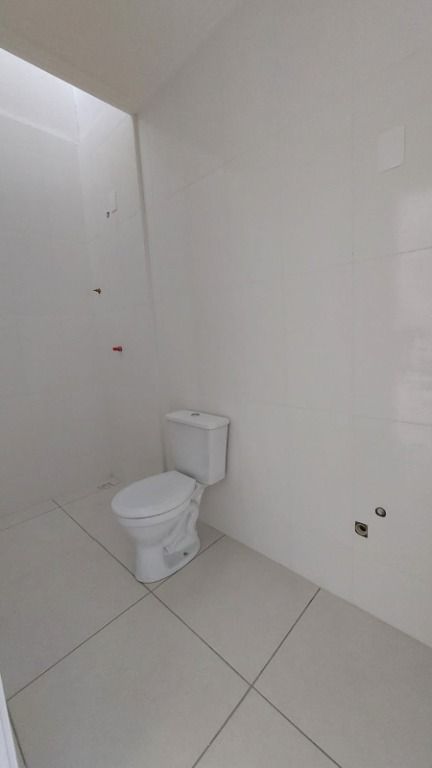 Casa à venda com 2 quartos, 56m² - Foto 8