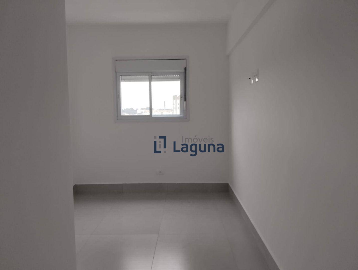 Apartamento para alugar com 2 quartos, 69m² - Foto 12