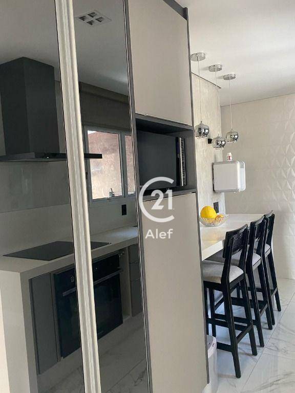 Apartamento à venda com 3 quartos, 144m² - Foto 12