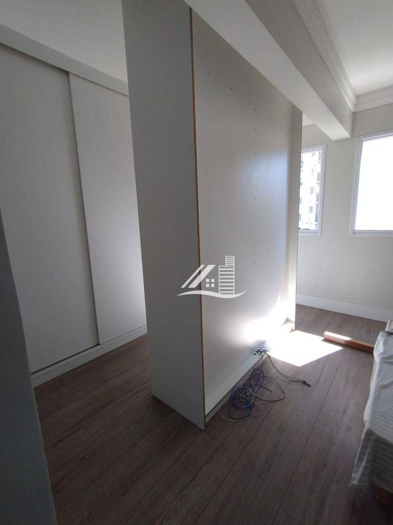 Apartamento à venda com 2 quartos, 70m² - Foto 12