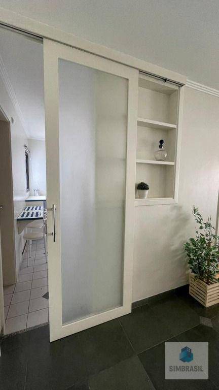 Apartamento à venda com 1 quarto, 70m² - Foto 23