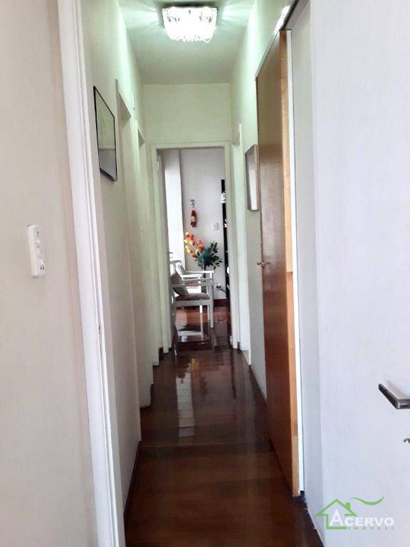 Apartamento à venda com 3 quartos, 93m² - Foto 2