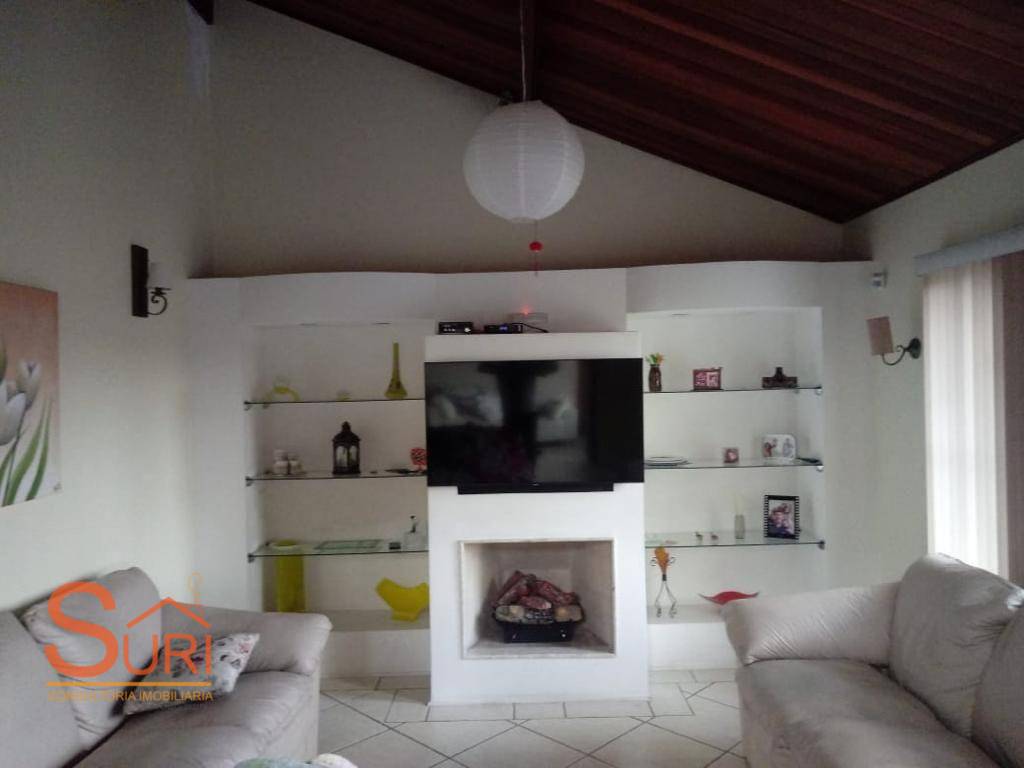 Sobrado à venda com 4 quartos, 237m² - Foto 2