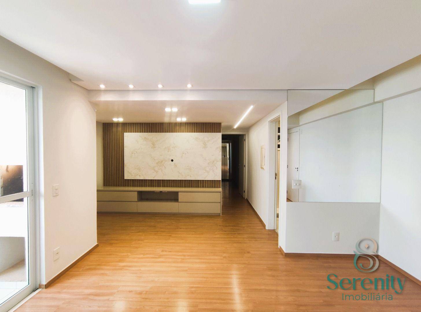 Apartamento à venda com 2 quartos, 66m² - Foto 4