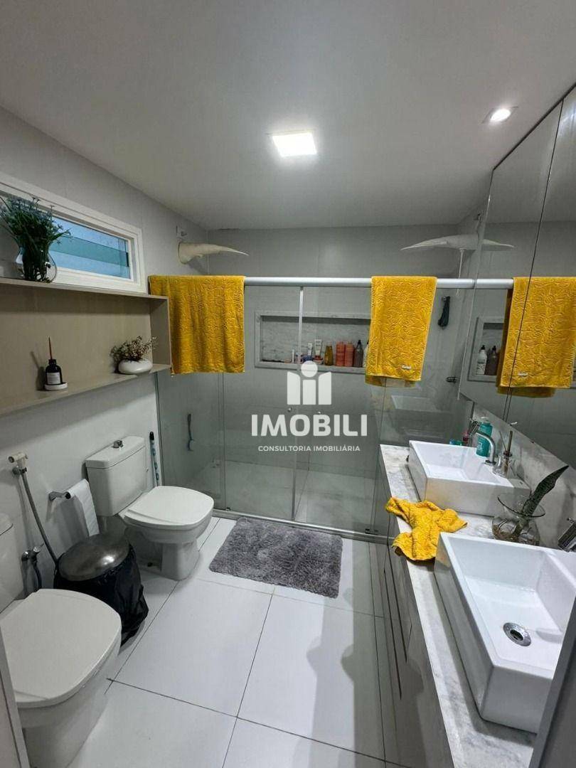 Casa de Condomínio à venda com 4 quartos, 360m² - Foto 15