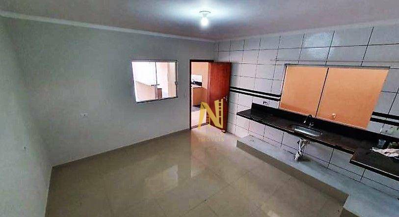 Casa à venda com 3 quartos, 99m² - Foto 12