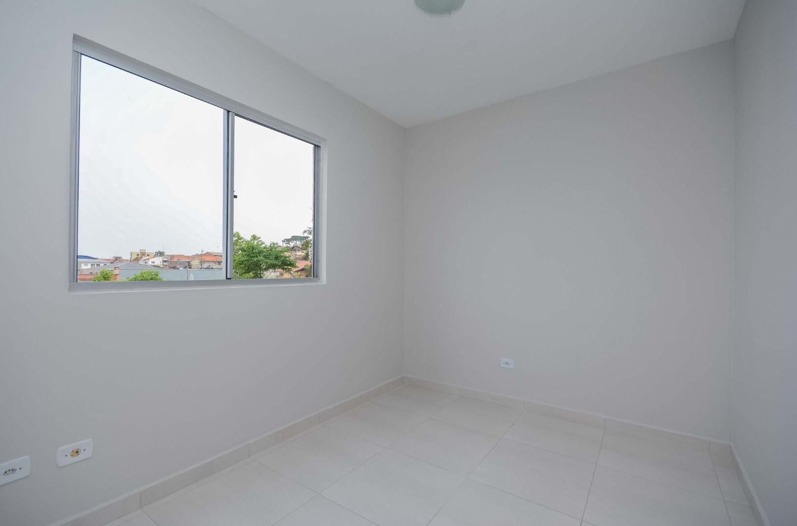 Apartamento para alugar com 2 quartos, 75m² - Foto 24