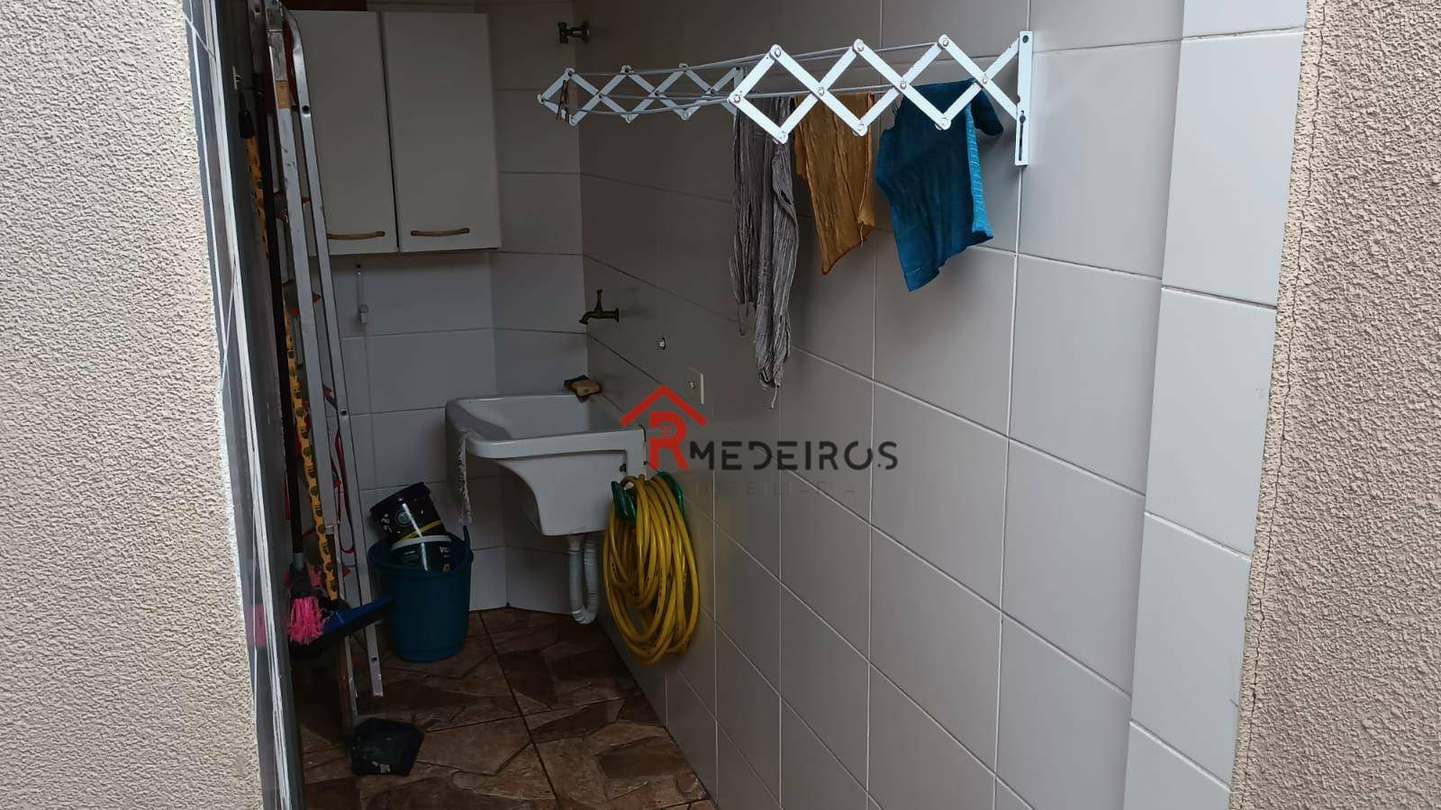 Casa à venda com 2 quartos, 100M2 - Foto 8