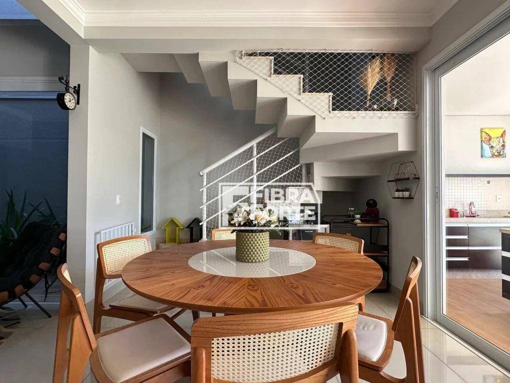 Casa de Condomínio à venda com 3 quartos, 210m² - Foto 10