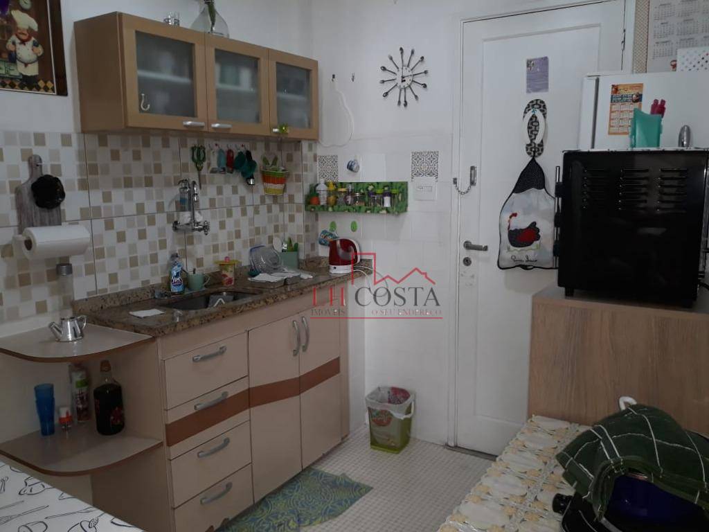 Apartamento à venda com 2 quartos, 67m² - Foto 12