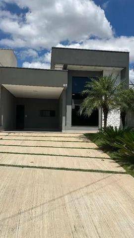 Casa de Condomínio à venda com 3 quartos, 166m² - Foto 1