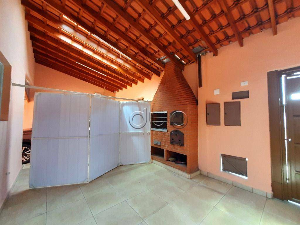 Casa para alugar com 2 quartos, 90m² - Foto 1