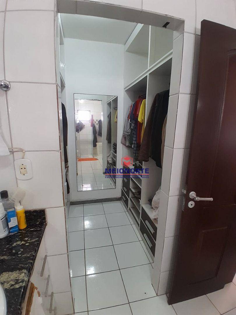 Casa à venda com 3 quartos, 324m² - Foto 11