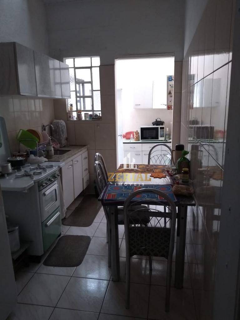 Casa à venda com 3 quartos, 180m² - Foto 2