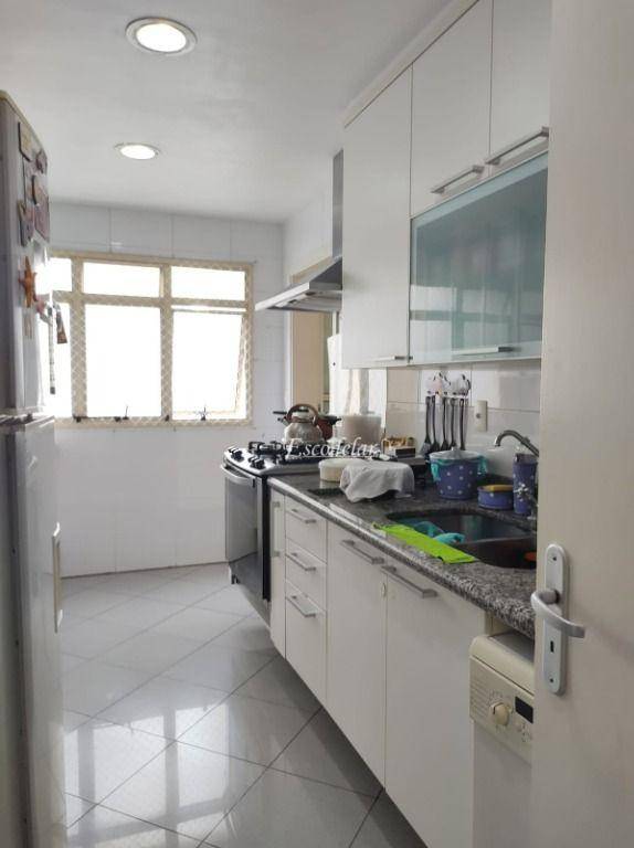 Apartamento à venda com 4 quartos, 180m² - Foto 10