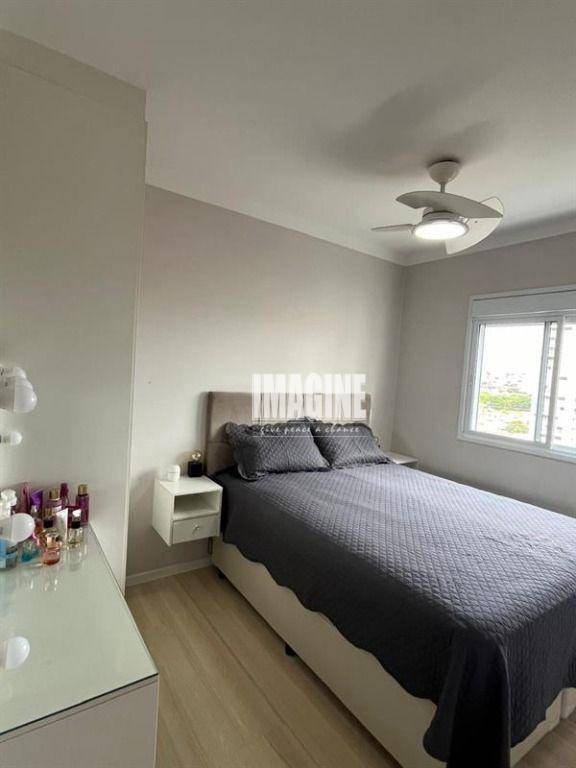 Apartamento à venda com 2 quartos, 57m² - Foto 15