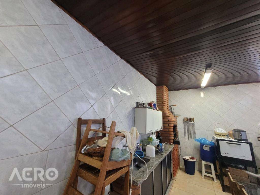 Casa de Condomínio à venda com 2 quartos, 141m² - Foto 13