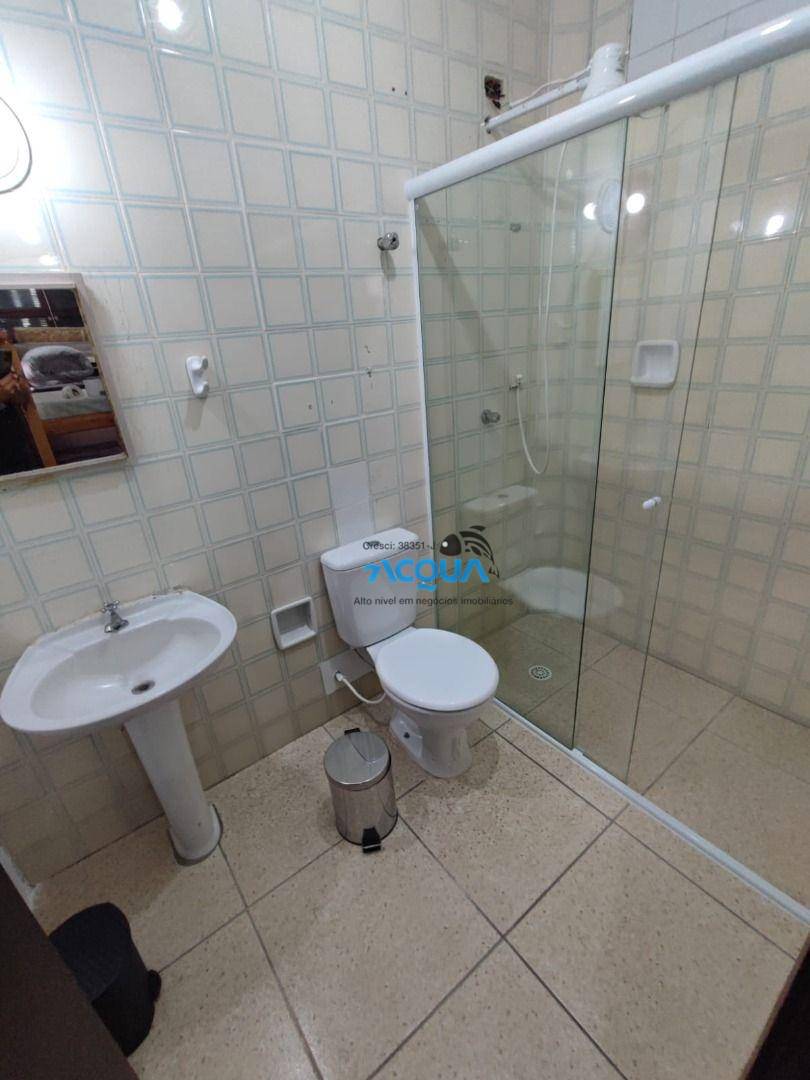 Casa à venda com 5 quartos, 200m² - Foto 17