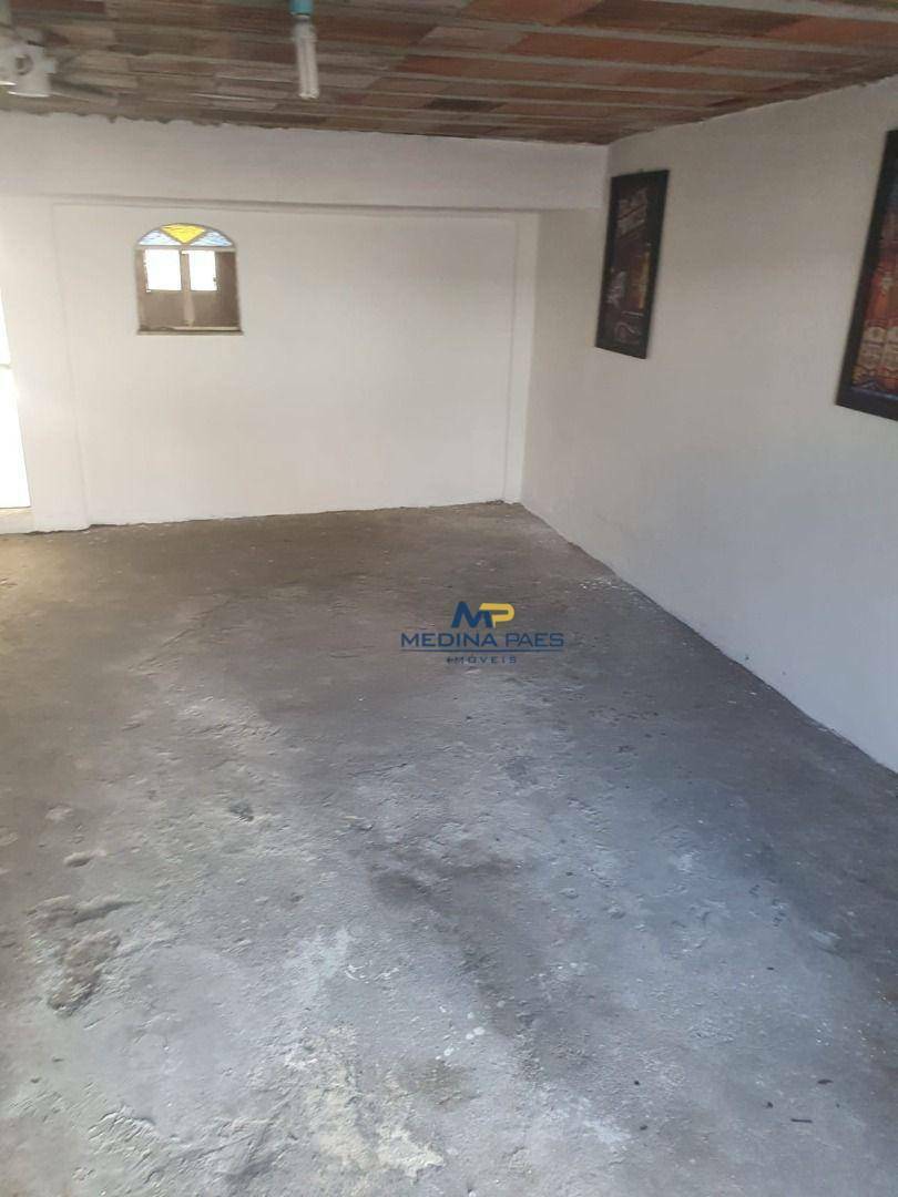 Casa à venda com 4 quartos, 360m² - Foto 30