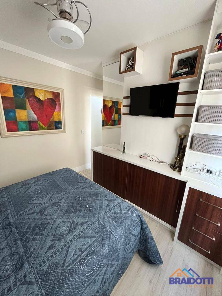 Apartamento à venda com 3 quartos, 70m² - Foto 13