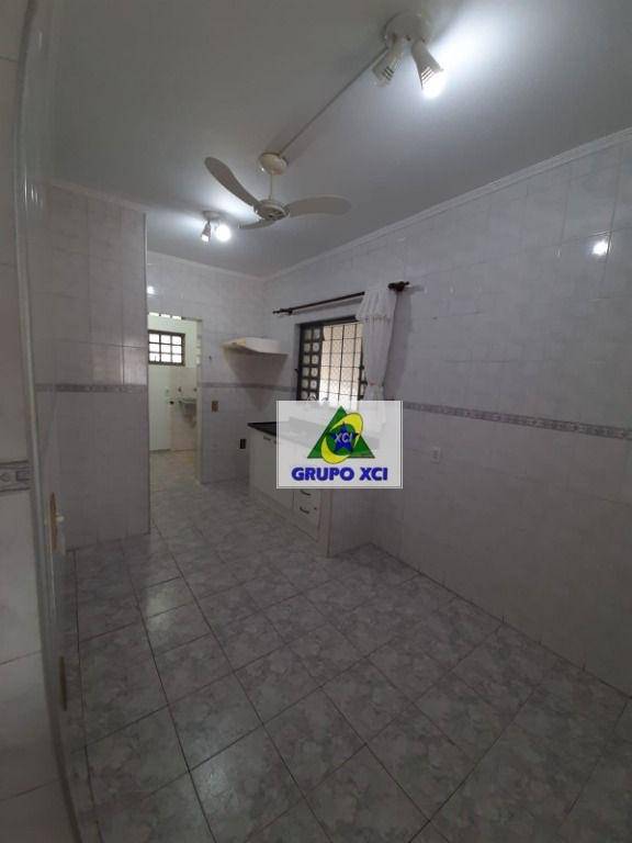 Casa à venda com 3 quartos, 140m² - Foto 26