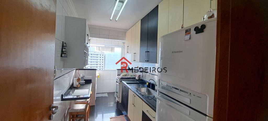 Apartamento à venda com 2 quartos, 77m² - Foto 18