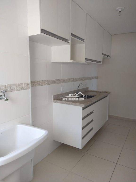 Apartamento à venda e aluguel com 2 quartos, 64m² - Foto 4